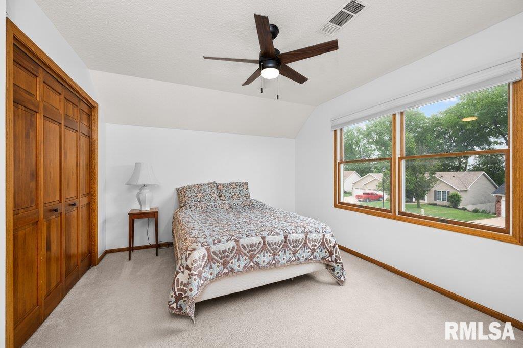1459 Plum Tree Road, Bettendorf, Iowa image 28