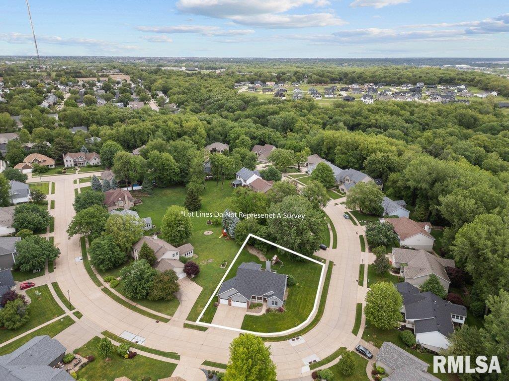 1459 Plum Tree Road, Bettendorf, Iowa image 3