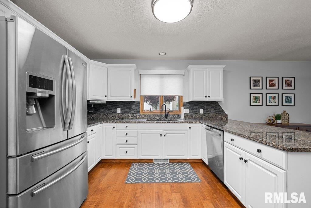 1459 Plum Tree Road, Bettendorf, Iowa image 14