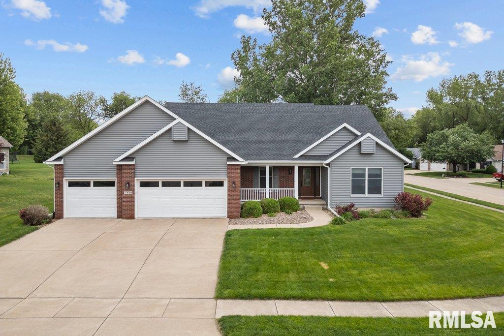 1459 Plum Tree Road, Bettendorf, Iowa image 1