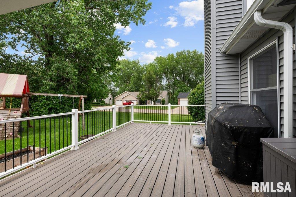 1459 Plum Tree Road, Bettendorf, Iowa image 42