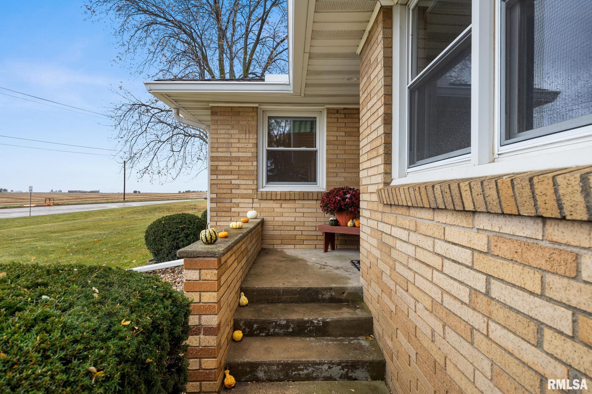 1154 W Cruger Road, Washington, Illinois image 7