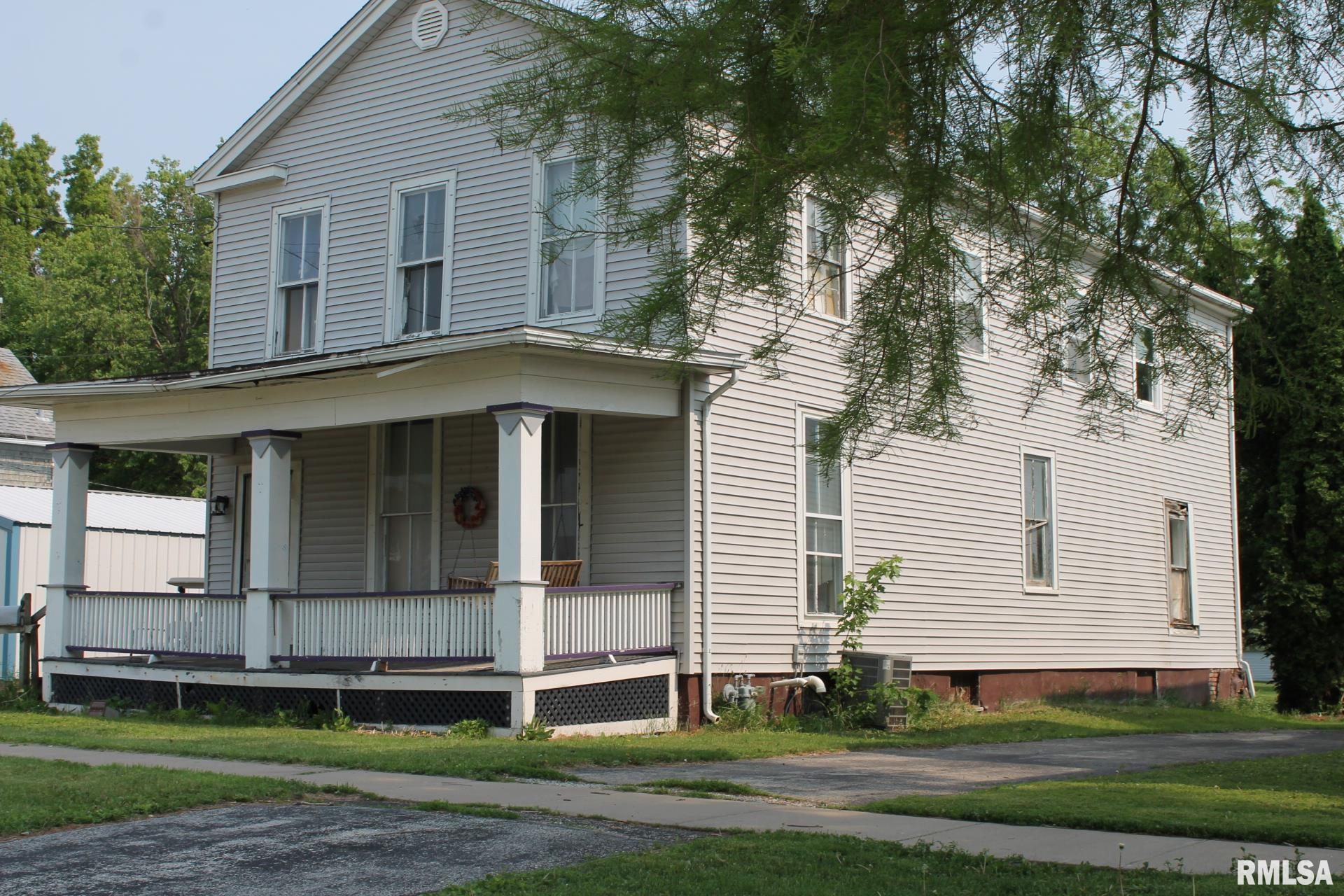 205 W Court Street, Cambridge, Illinois image 1