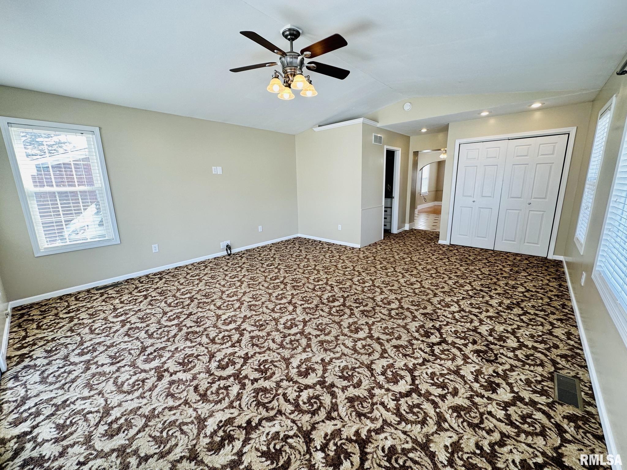 1595 N Kellogg Street, Galesburg, Illinois image 18