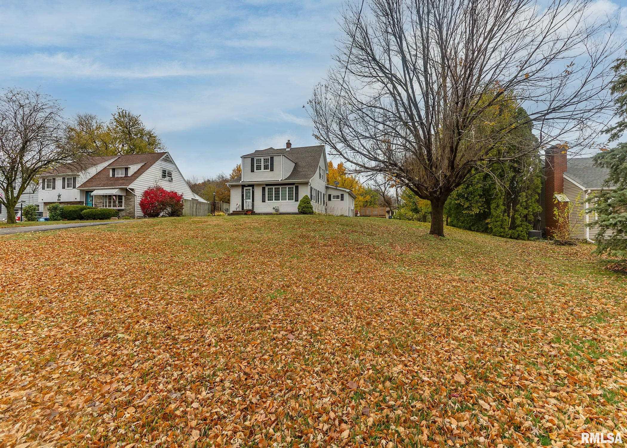 612 13th Avenue North, Clinton, Iowa image 3