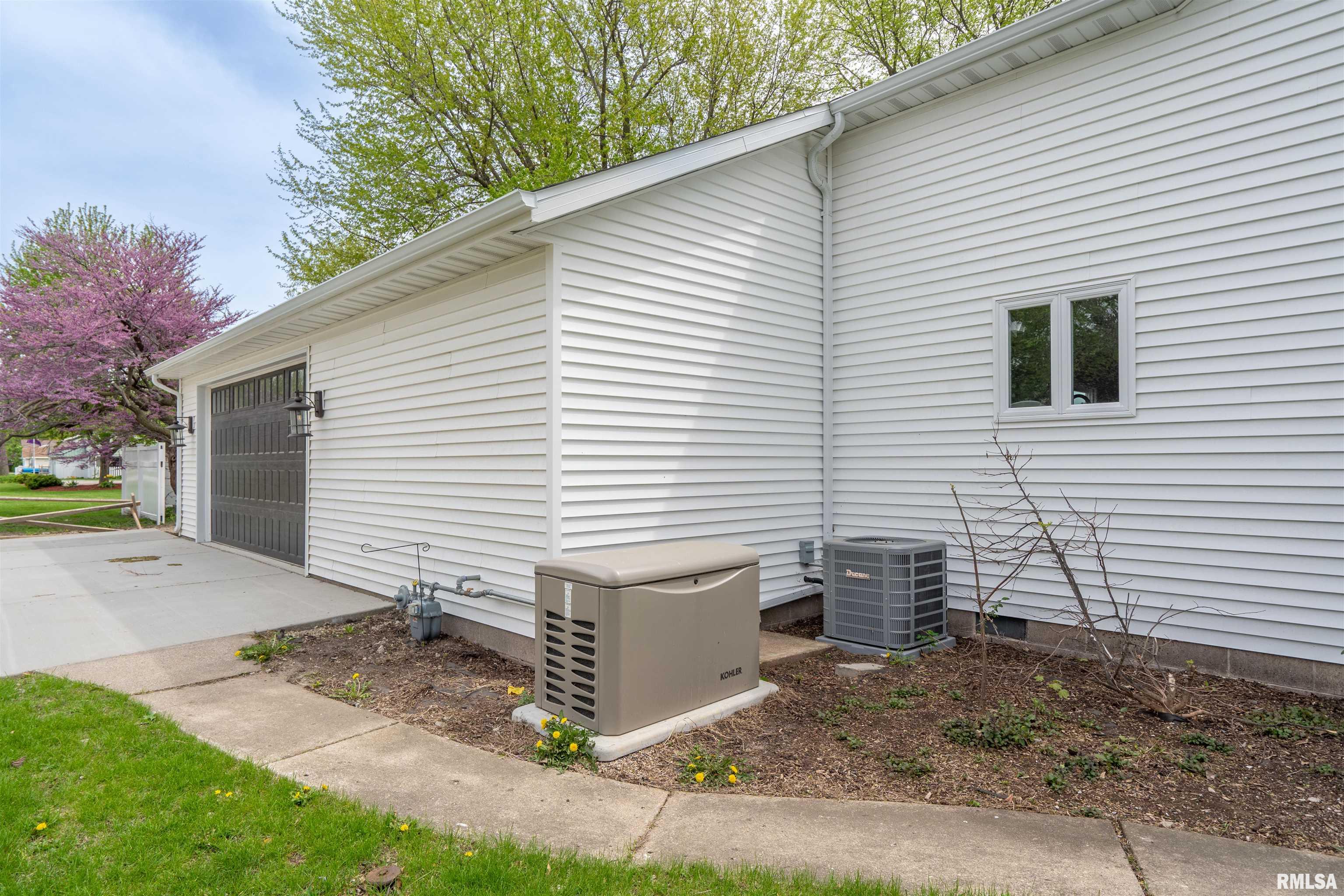 2002 13th Street, Viola, Illinois image 31