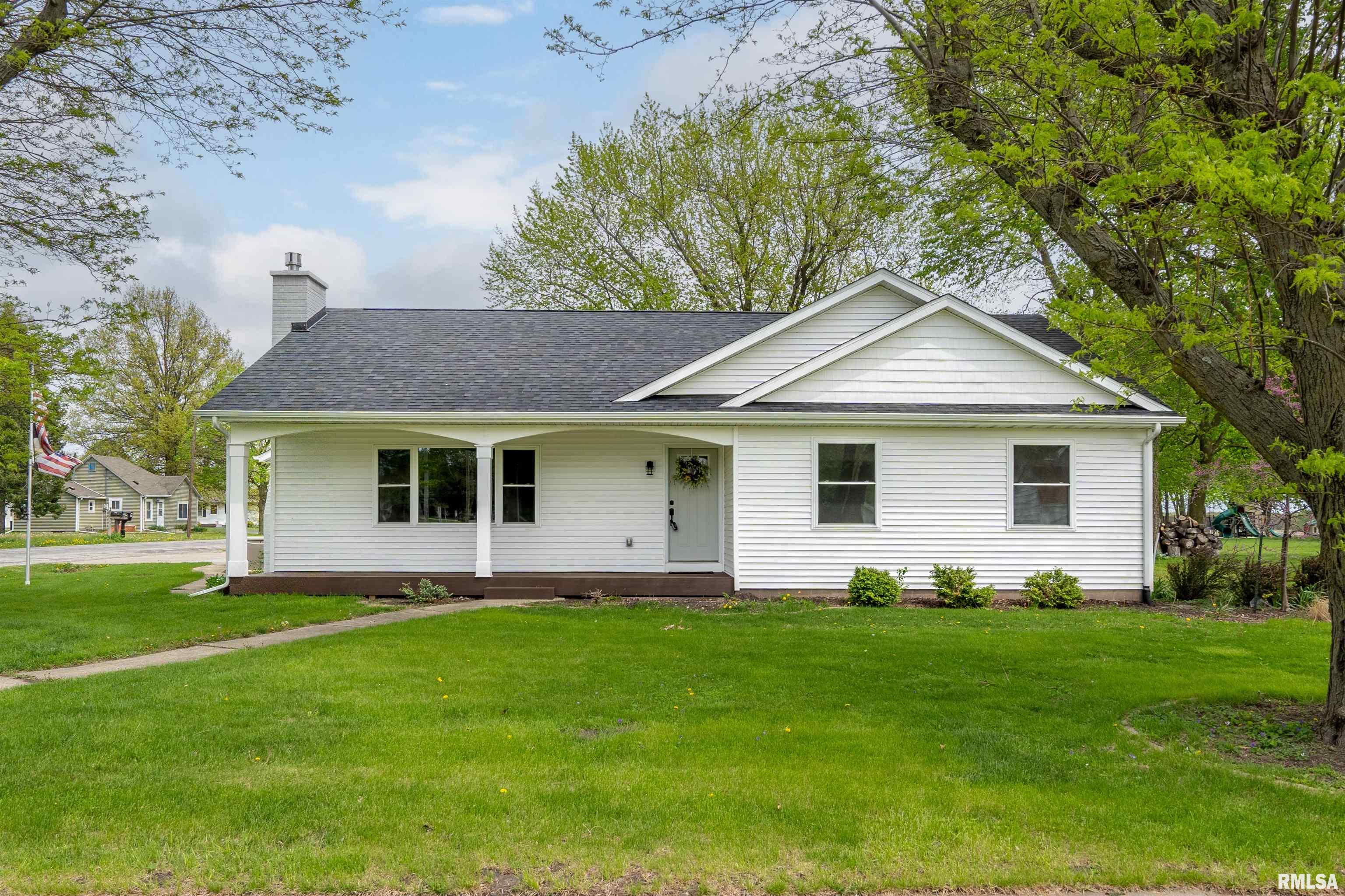 2002 13th Street, Viola, Illinois image 1