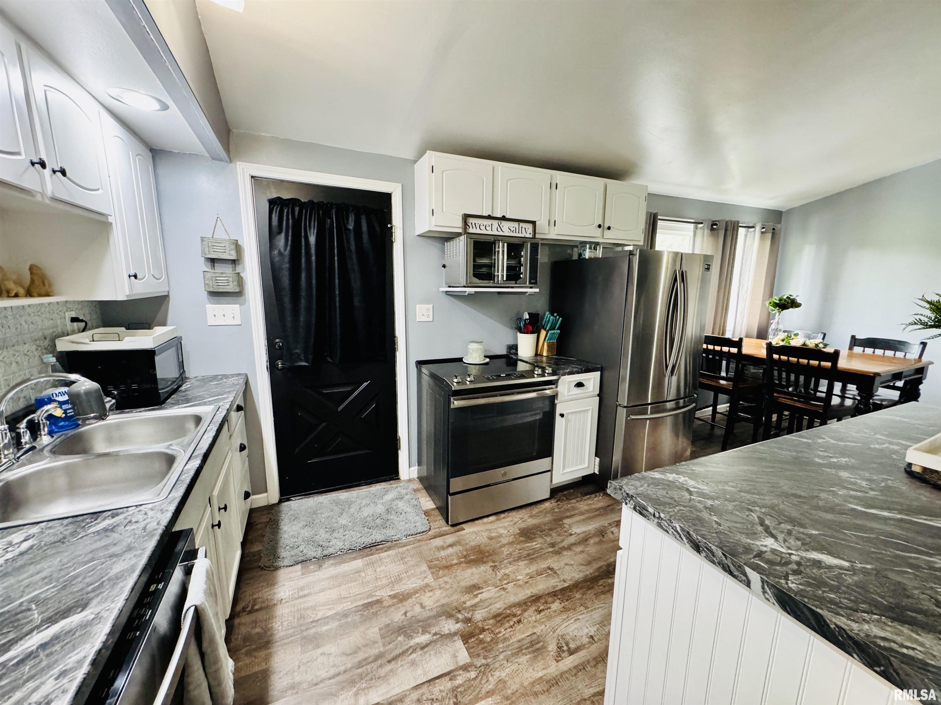 316 Sunshine Drive, Rio, Illinois image 19