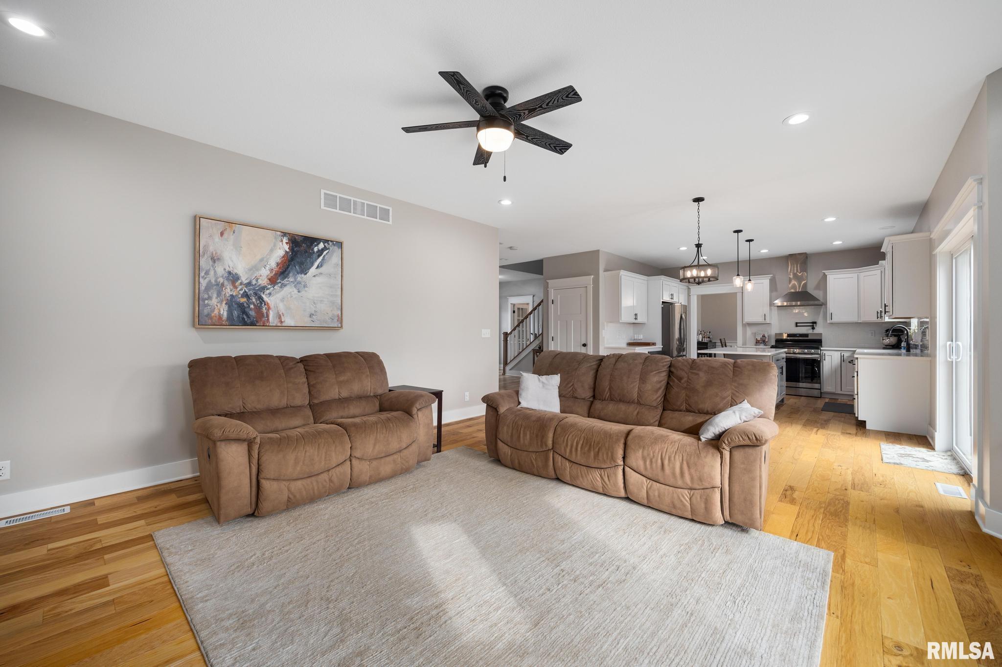 115 Rosemary Lane, Germantown Hills, Illinois image 16