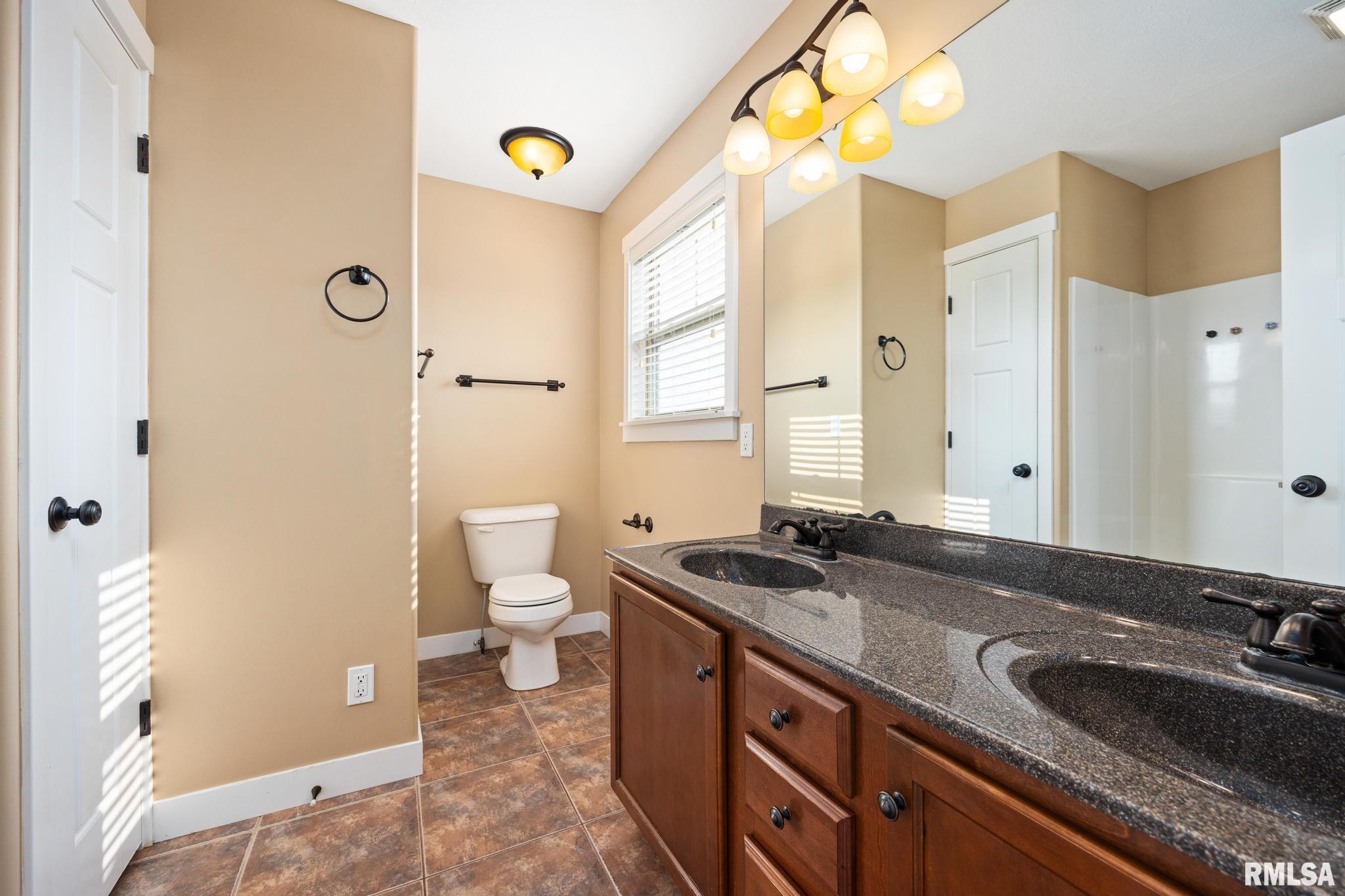 311 Stillwater Drive, Chillicothe, Illinois image 25