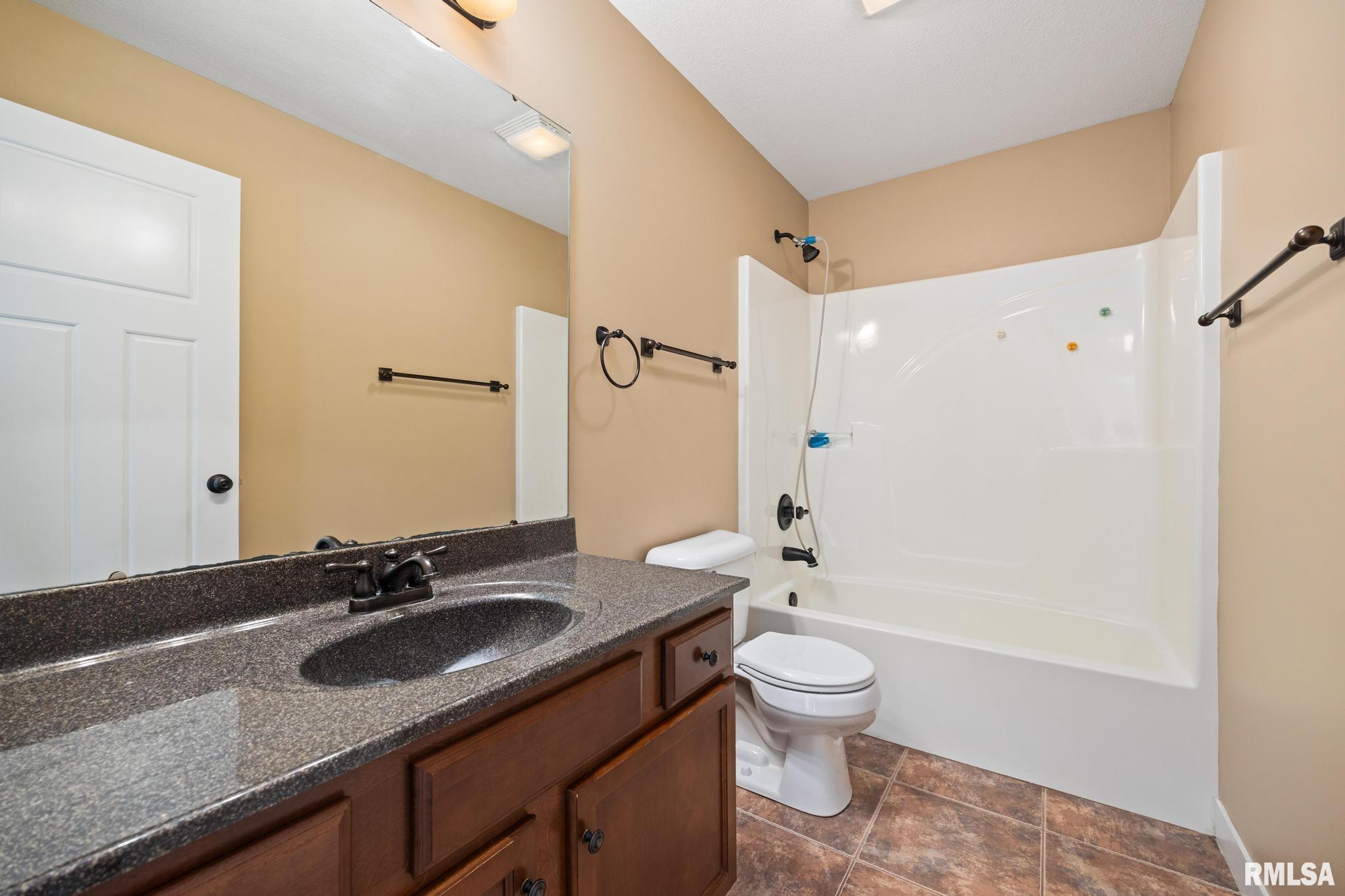 311 Stillwater Drive, Chillicothe, Illinois image 26
