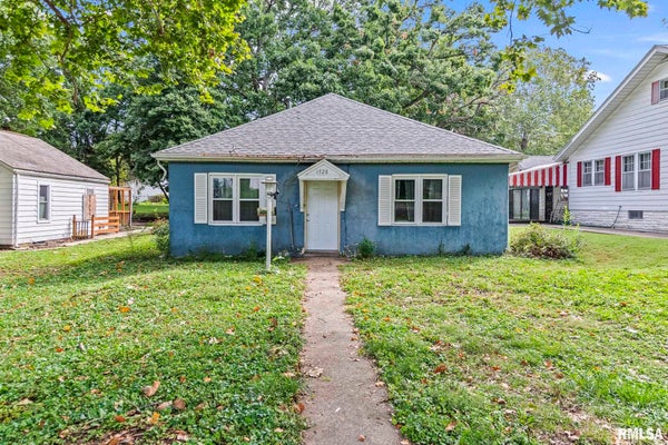 1328 N LEDLIE AVE, SPRINGFIELD, IL 62702 - Image 309e834eaebb32306cfaa183dc286790/960112013