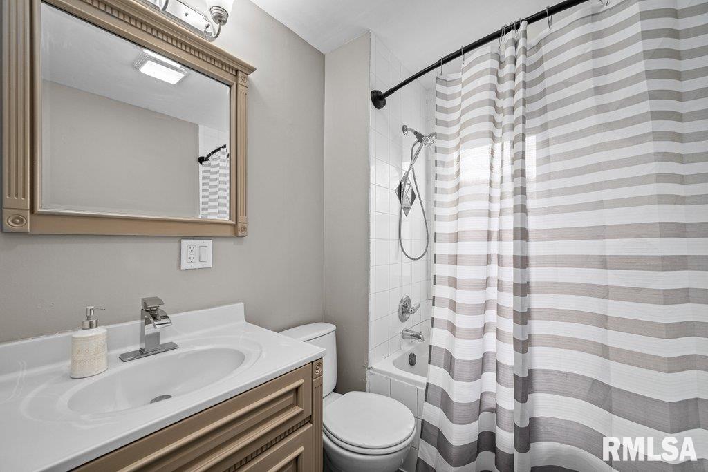 1606 18th Avenue, East Moline, Illinois image 11