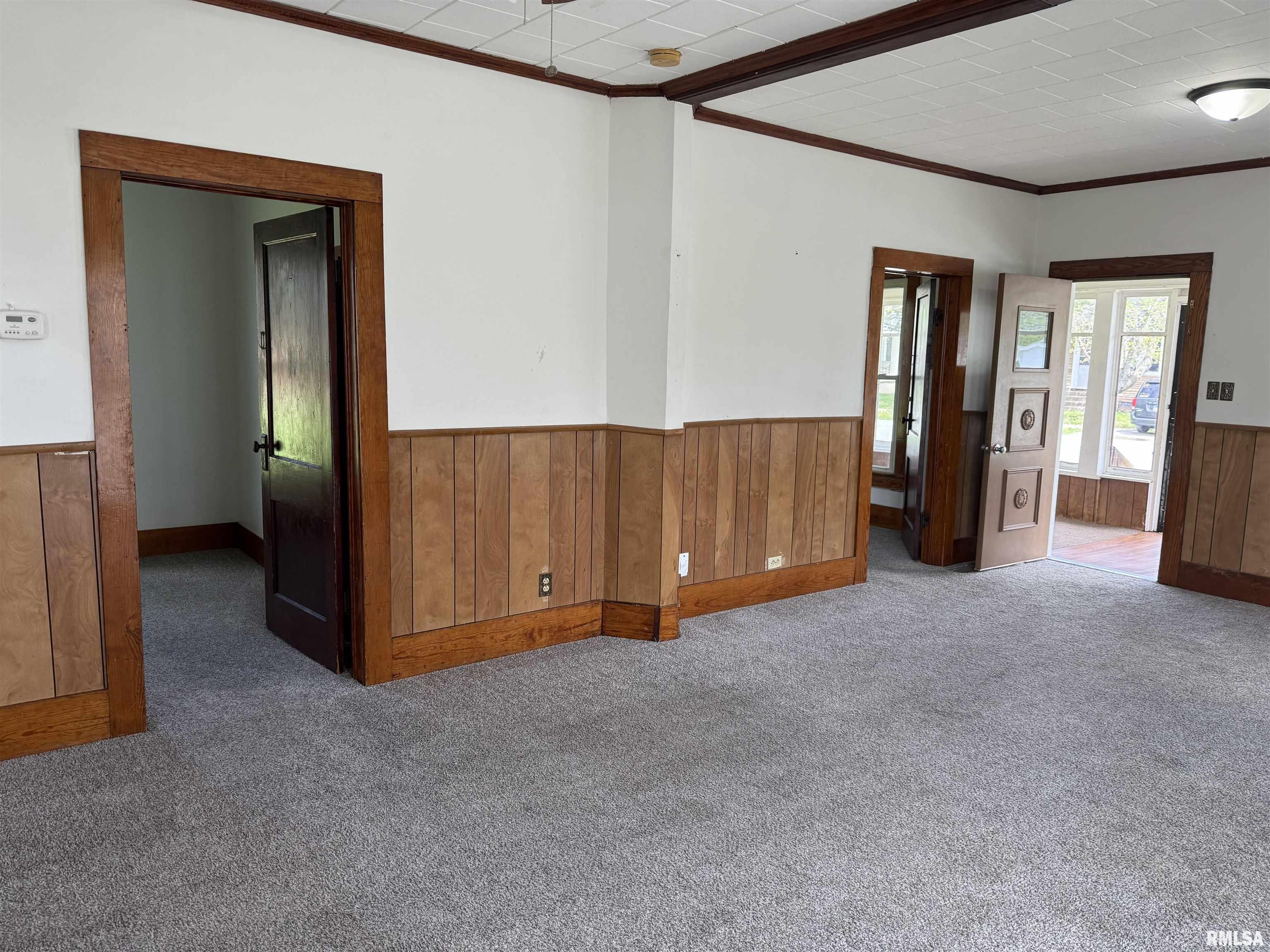 531 N Bush Avenue, Hurst, Illinois image 12