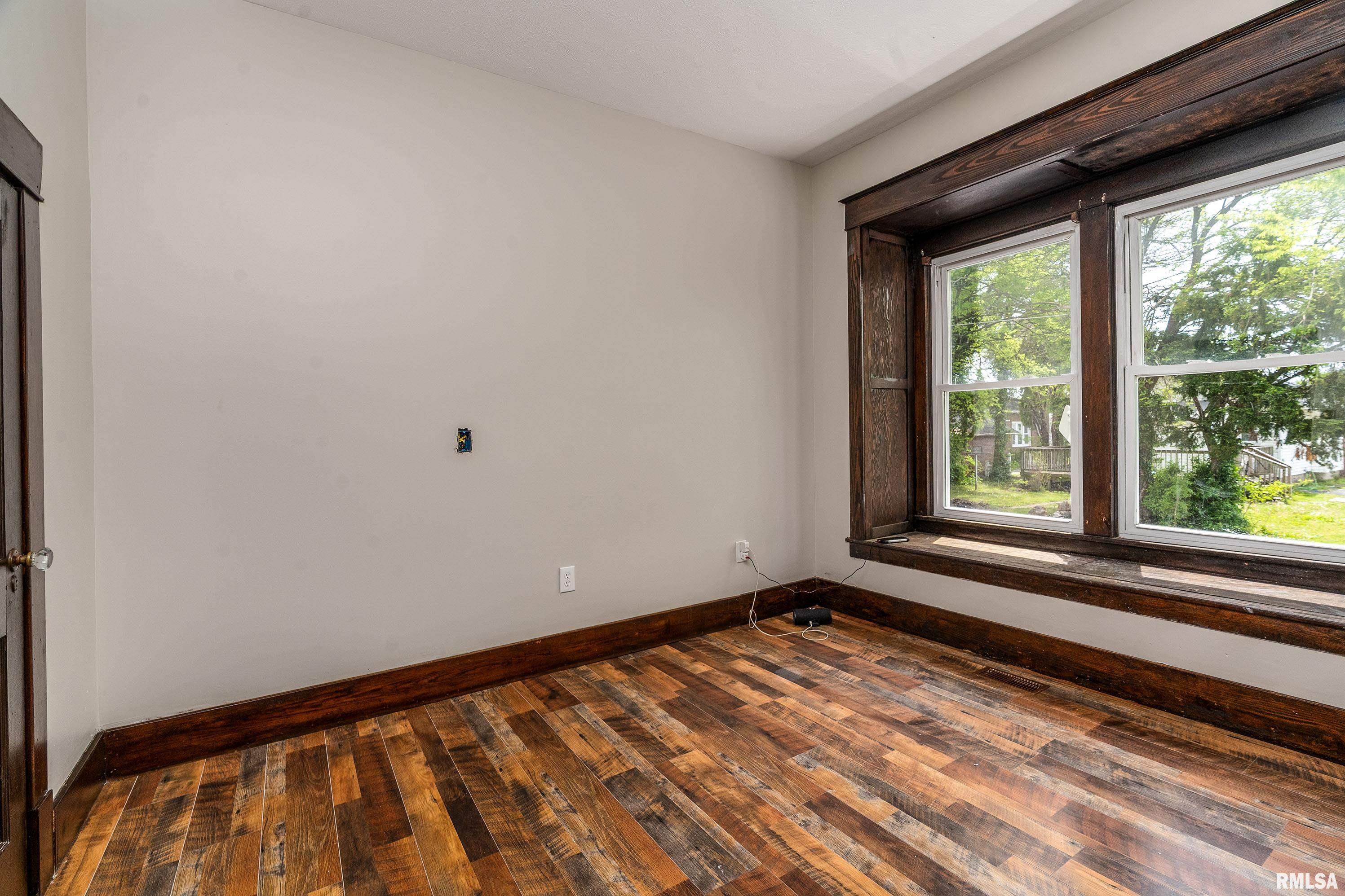 202 N Jackson Street, West Frankfort, Illinois image 22