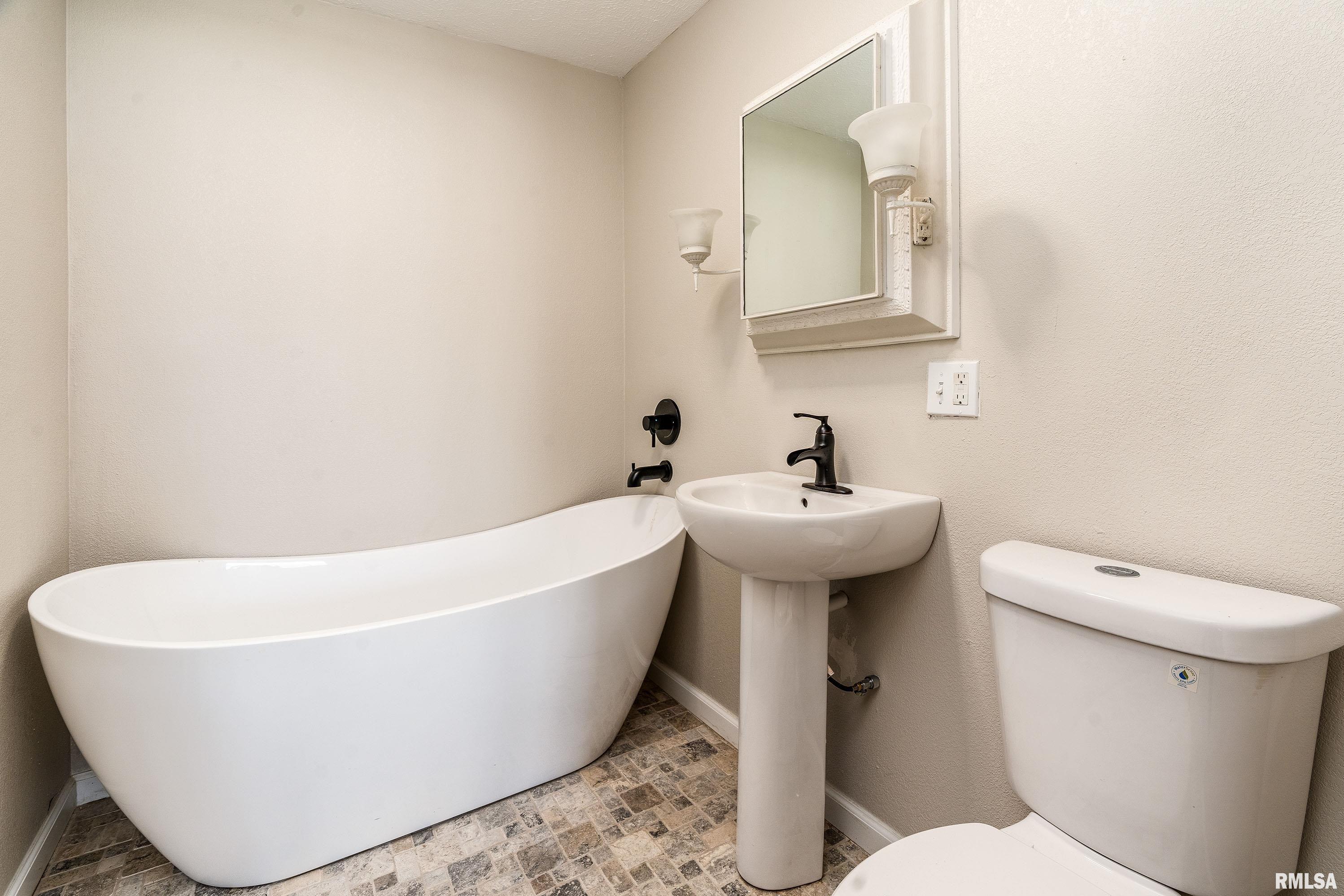 202 N Jackson Street, West Frankfort, Illinois image 21