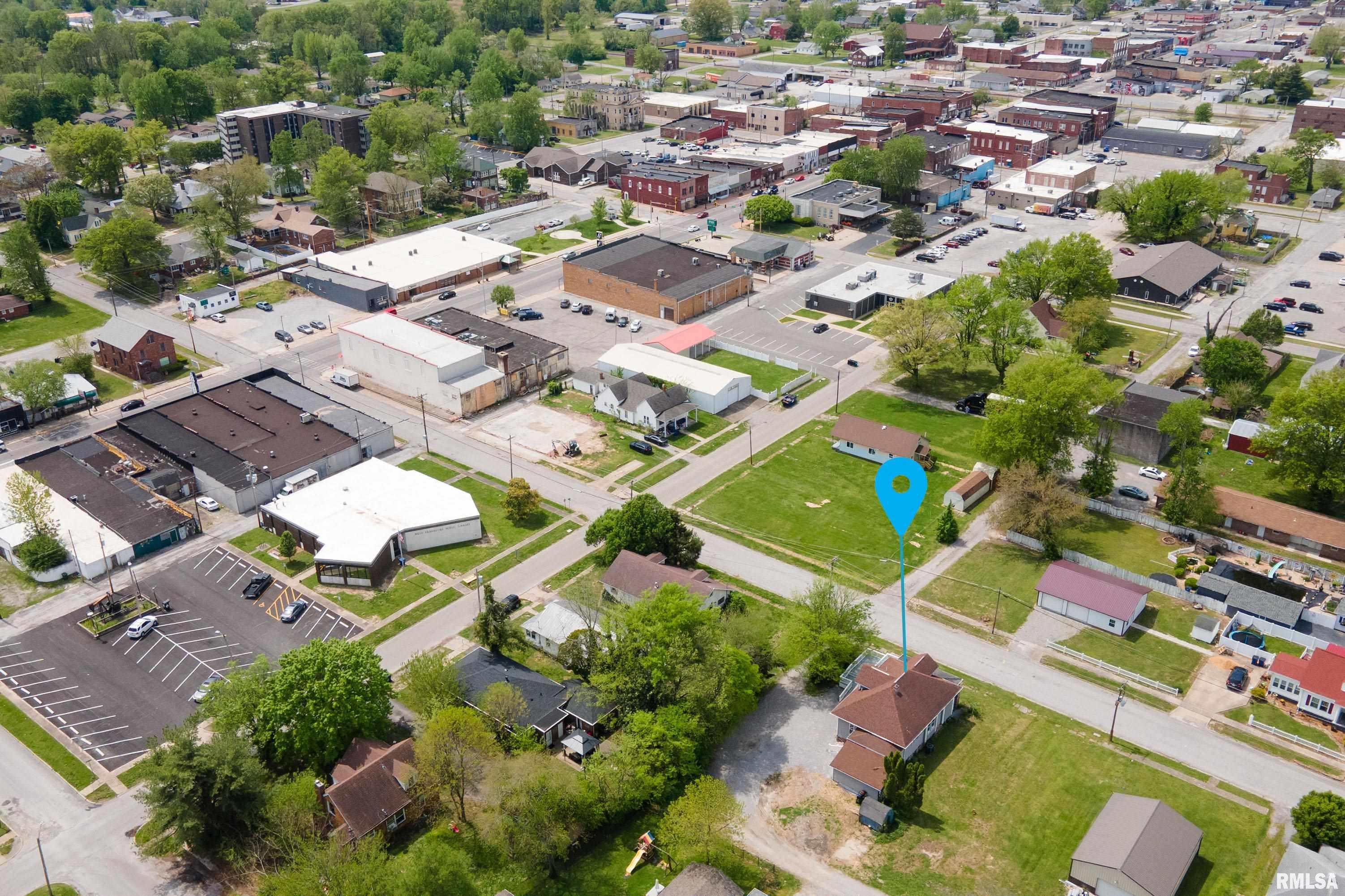 202 N Jackson Street, West Frankfort, Illinois image 43