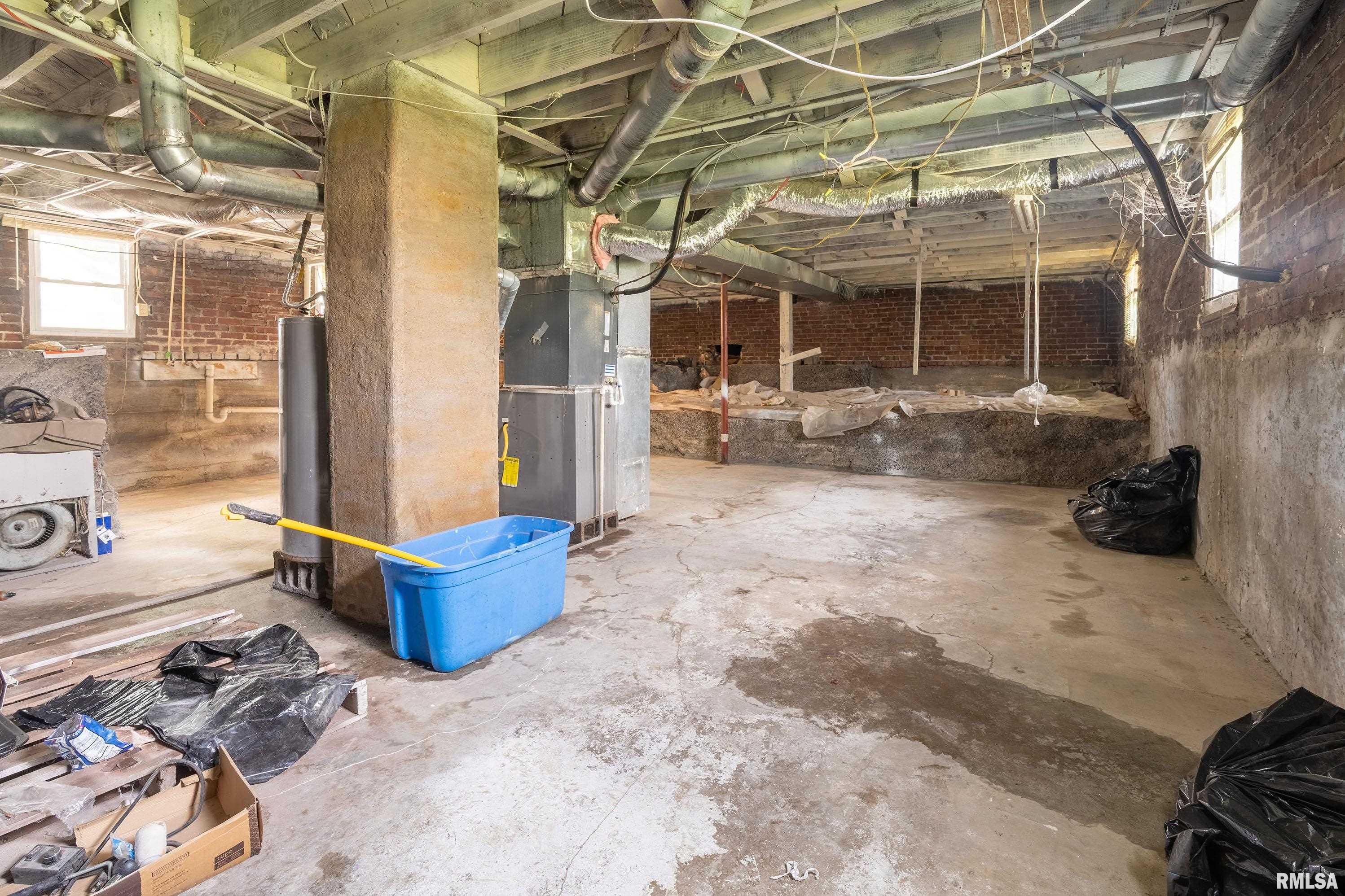 202 N Jackson Street, West Frankfort, Illinois image 38