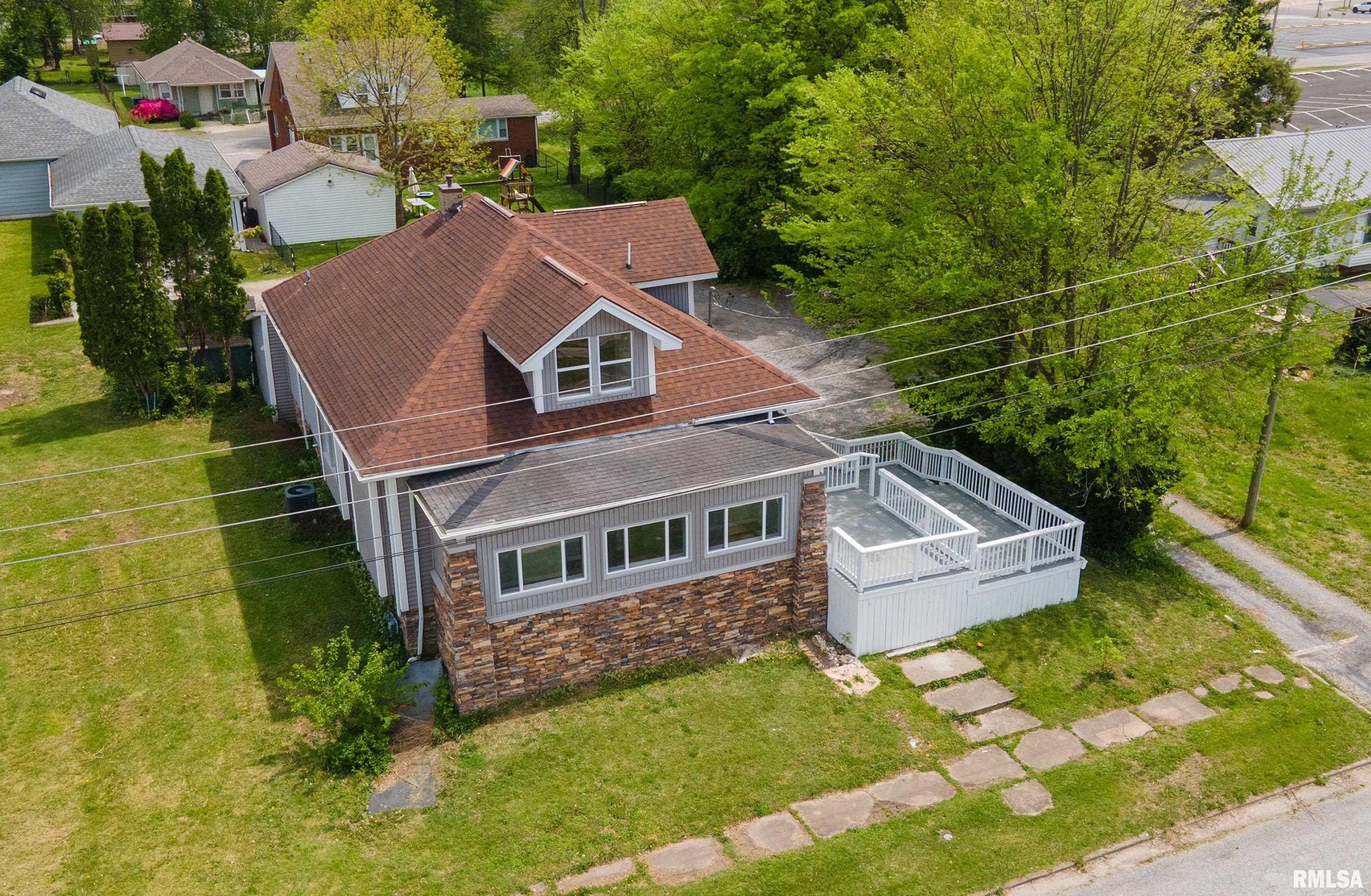 202 N Jackson Street, West Frankfort, Illinois image 1
