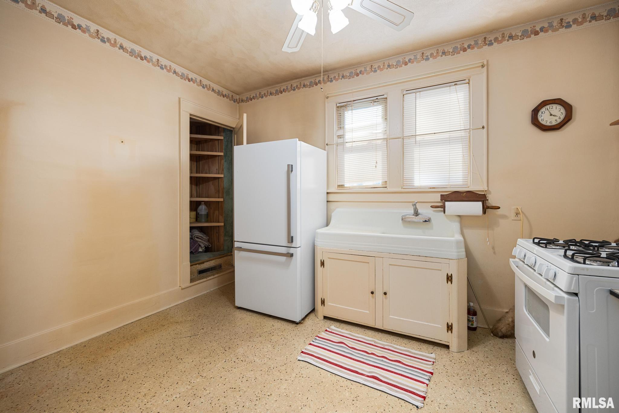 916 W Virginia Avenue, Peoria, Illinois image 15