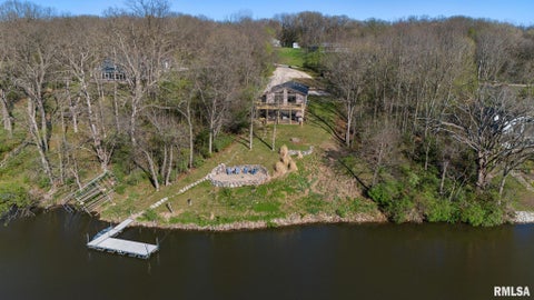 Homes For Sale - 225 N Shore Place<br/> Dahinda, IL 61428