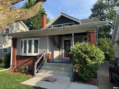 Homes For Sale - 1928 W Ayres Avenue<br/> Peoria County, West Peoria, IL 61604