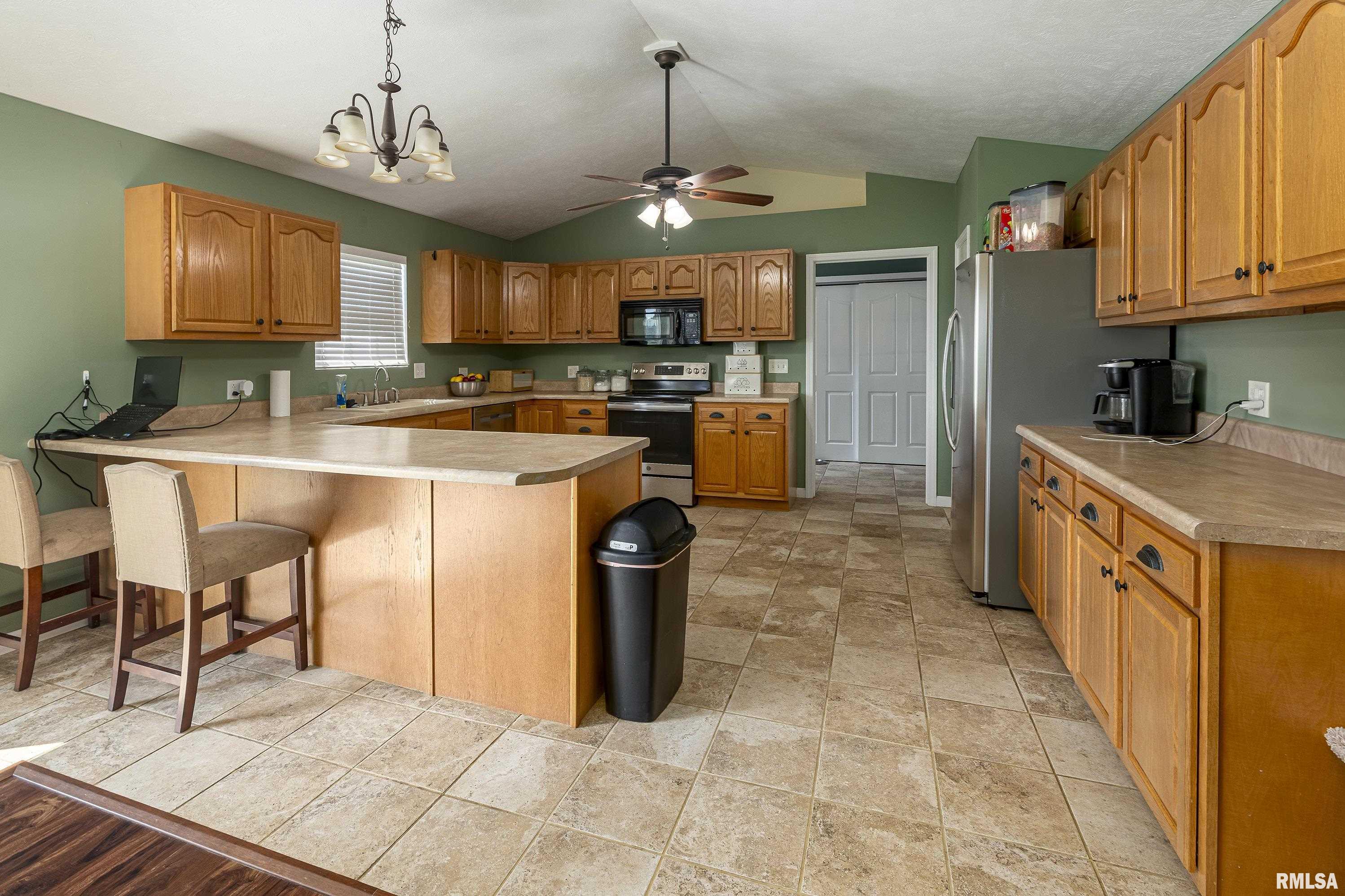 9983 Stilleys Mill Road, Marion, Illinois image 9