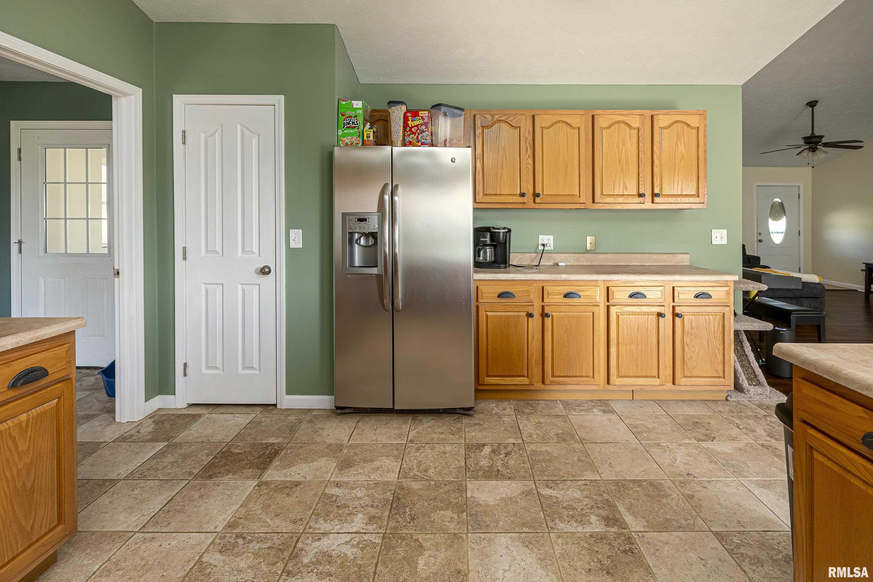9983 Stilleys Mill Road, Marion, Illinois image 12
