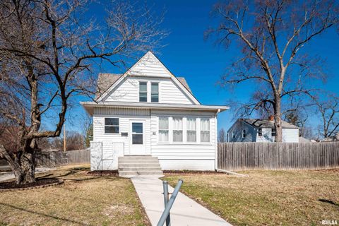 Homes For Sale - 927 W Loucks Avenue<br/> Peoria County, Peoria, IL 61604