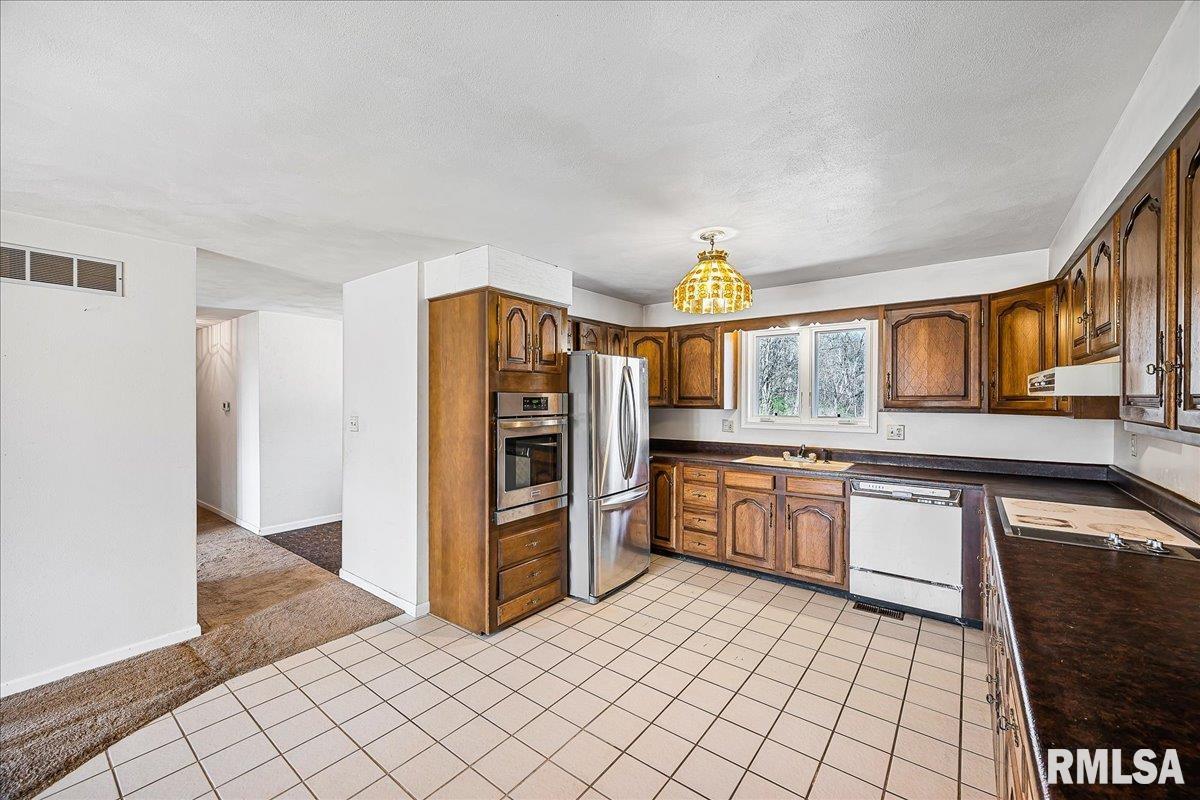 4016 W Middle Road, Peoria, Illinois image 12