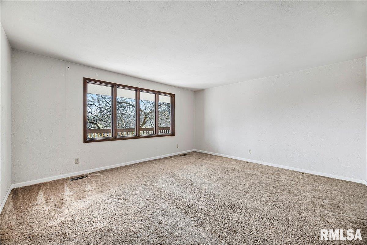 4016 W Middle Road, Peoria, Illinois image 9