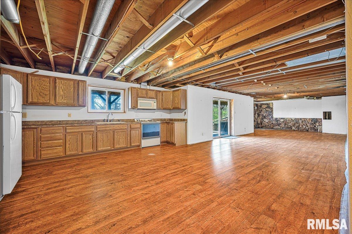 4016 W Middle Road, Peoria, Illinois image 24