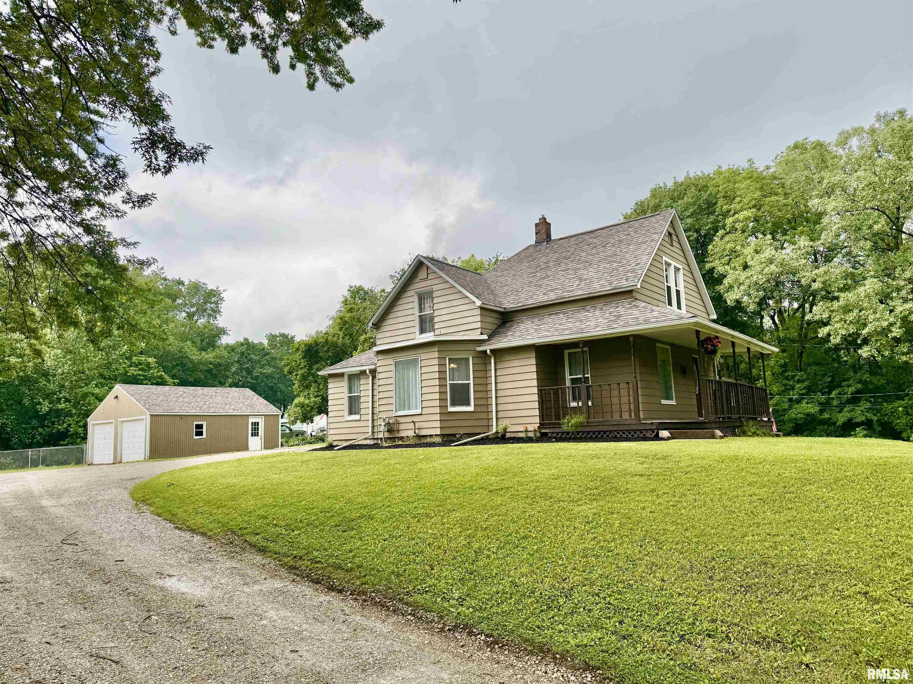 4306 10th Avenue, Moline, Illinois image 2