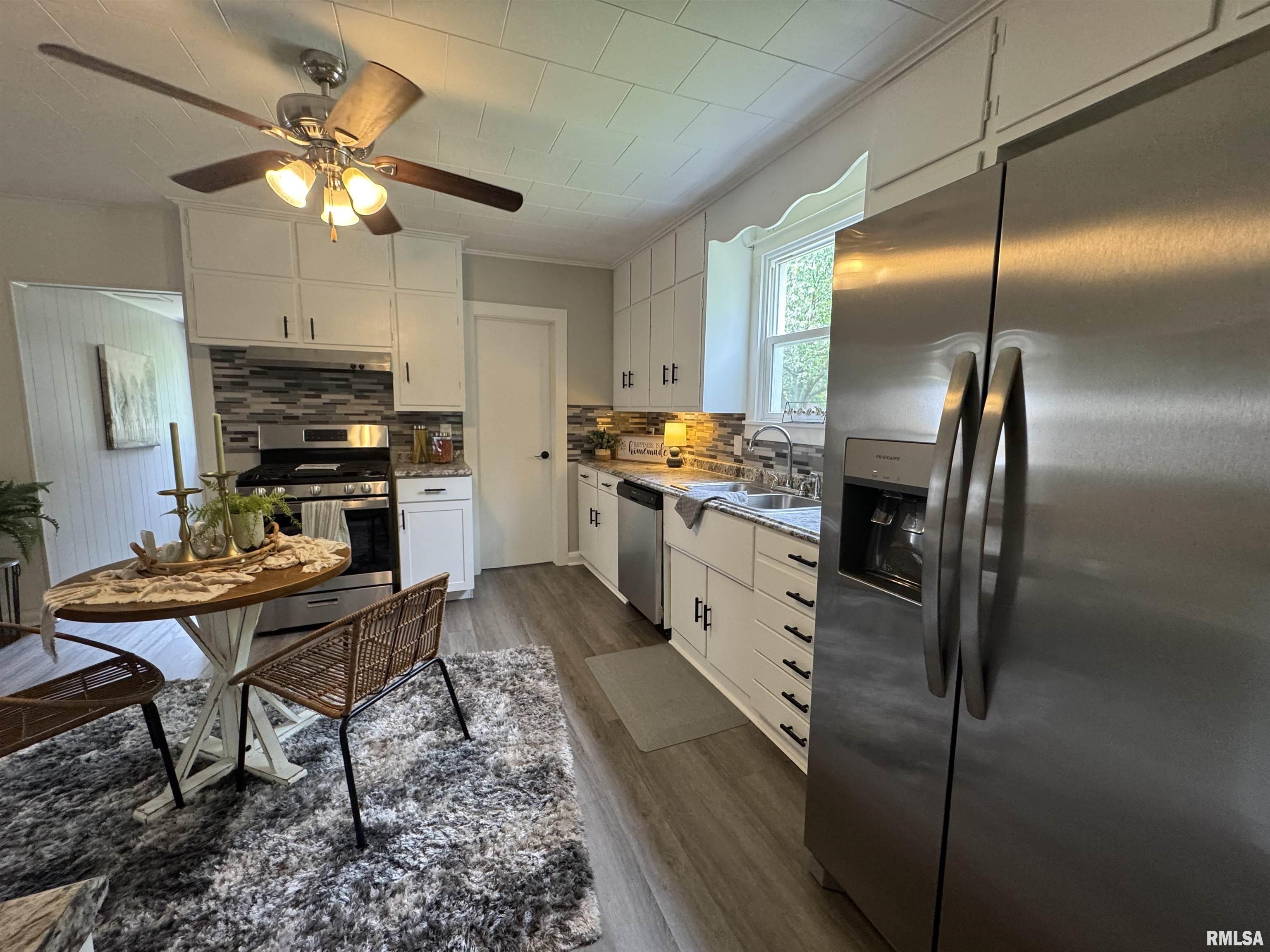 4306 10th Avenue, Moline, Illinois image 16