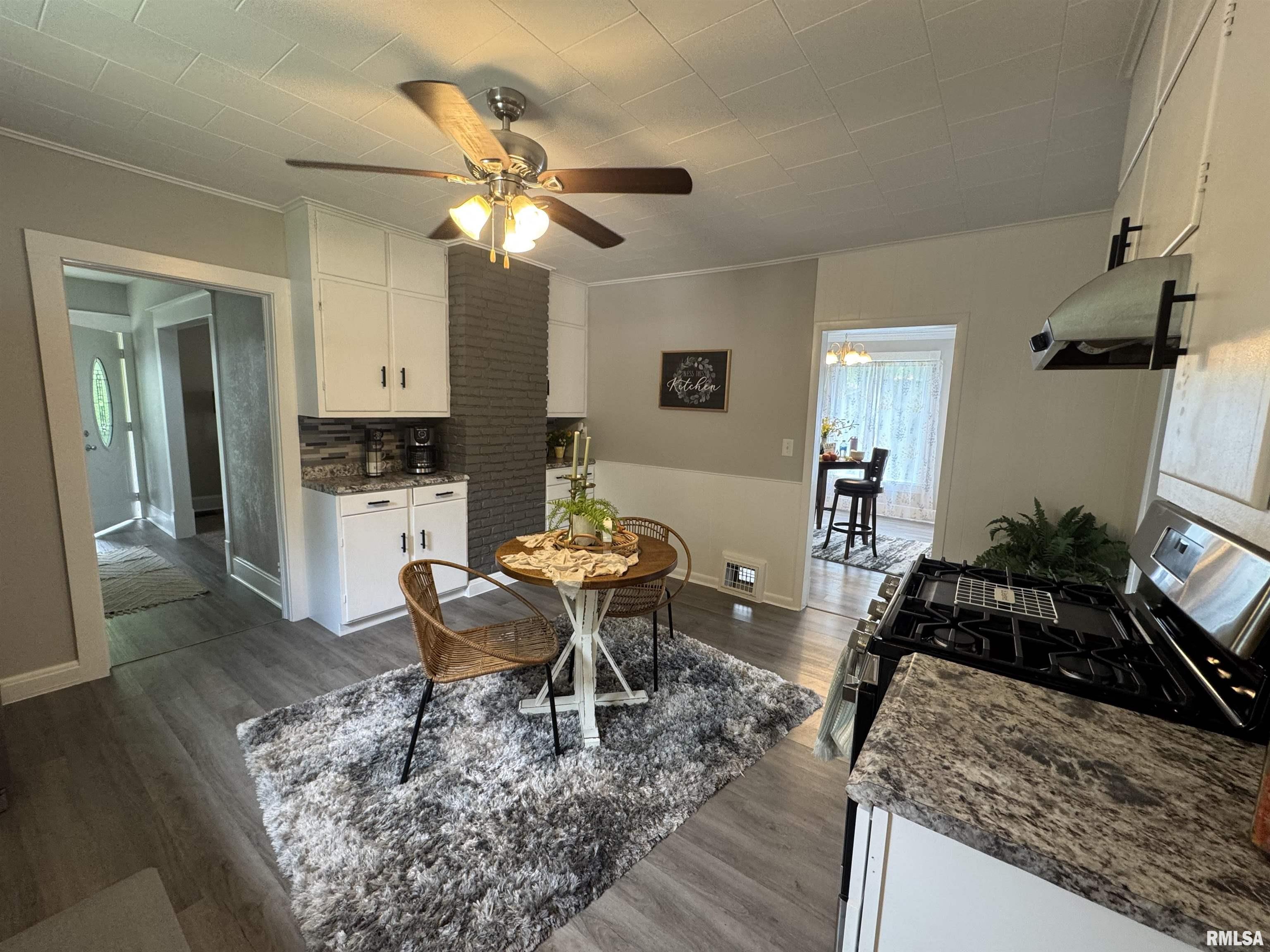 4306 10th Avenue, Moline, Illinois image 14