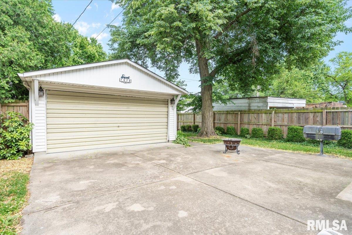 1916 S Whittier Avenue, Springfield, Illinois image 28