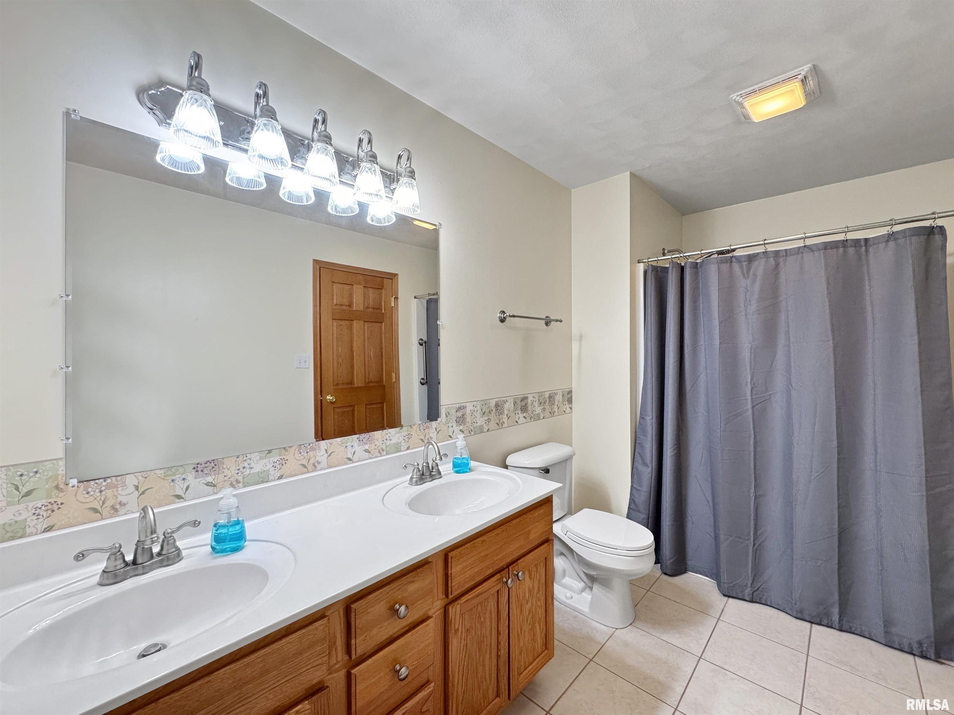 135 Wildlife Drive, Morton, Illinois image 23