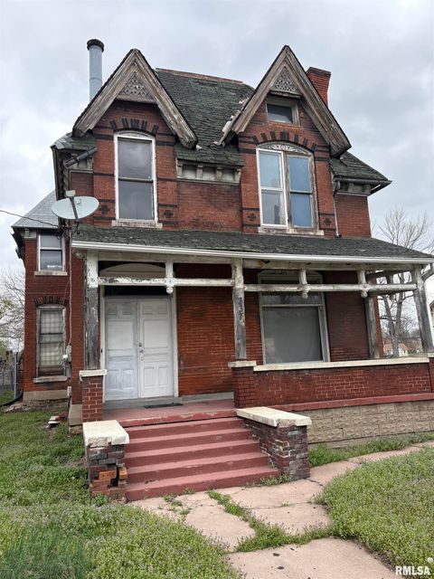Photo of 337 CHESTNUT Street, Quincy, IL 62301 (MLS # CA1042968)