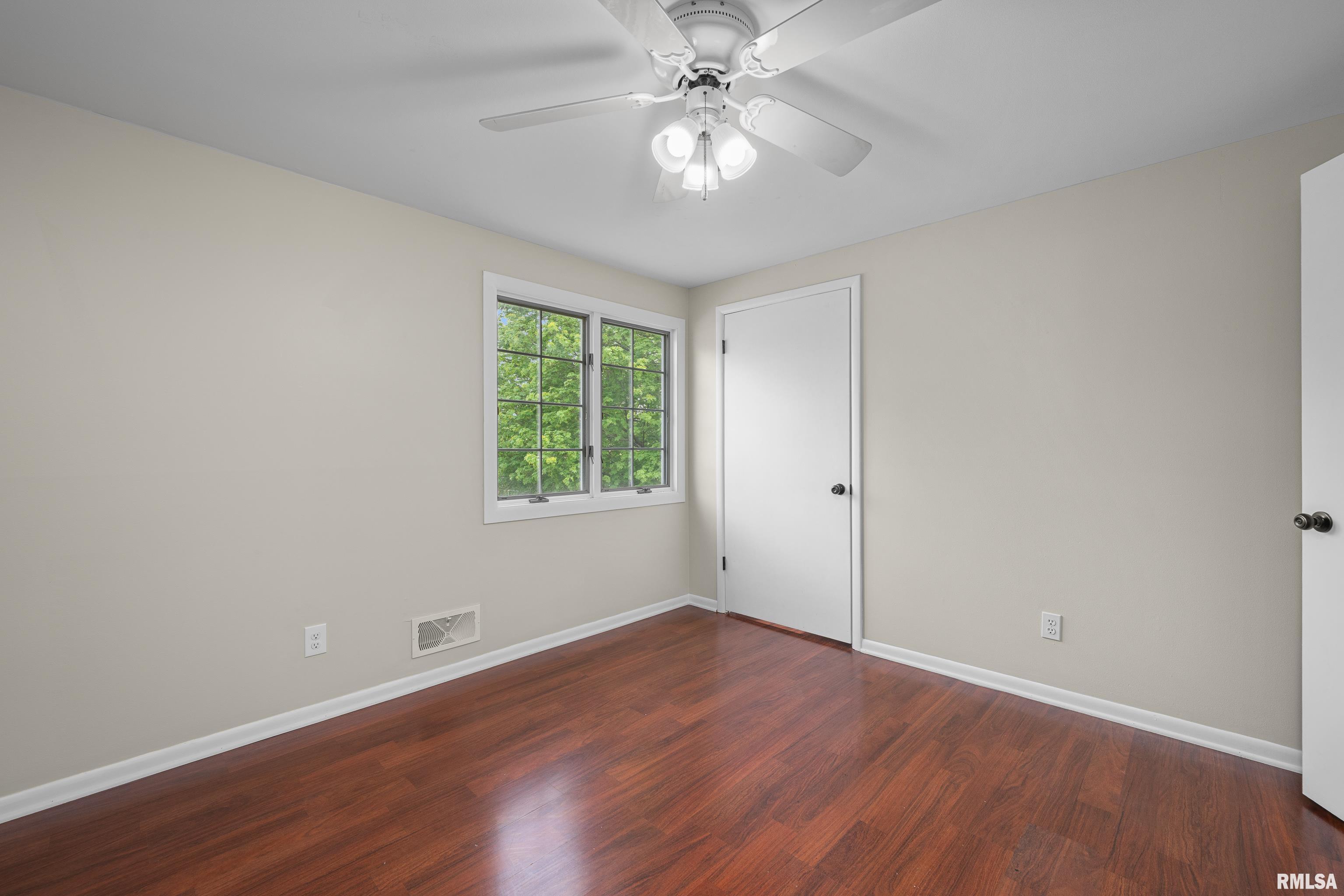 526 40th Avenue, East Moline, Illinois image 27