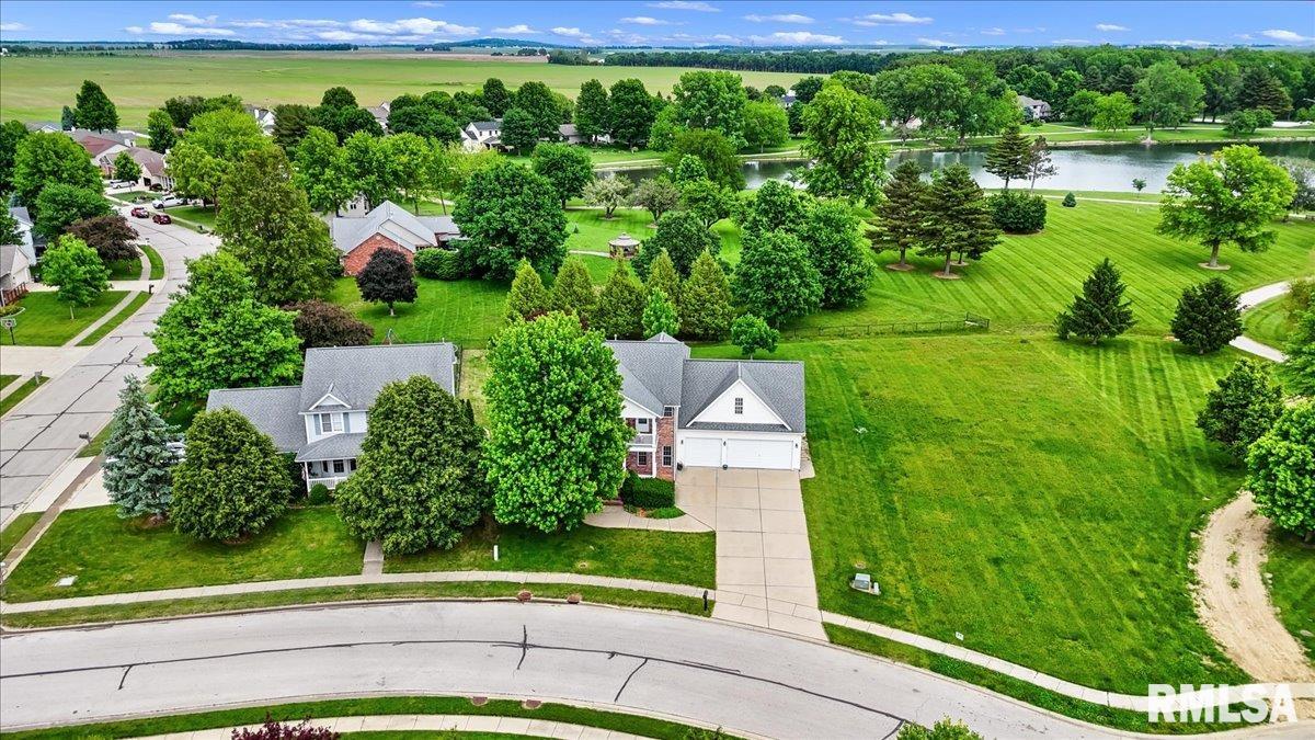 333 Linden Lane, Williamsville, Illinois image 8