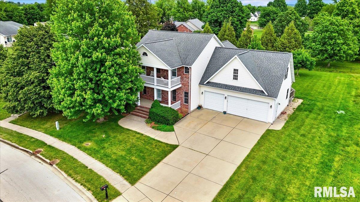 333 Linden Lane, Williamsville, Illinois image 1