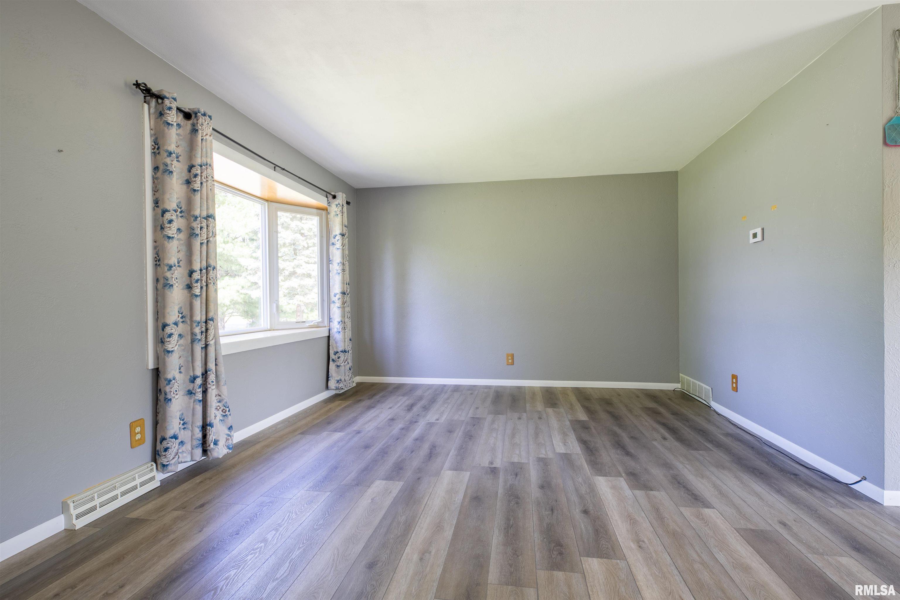 10133 Edgewood Drive, Manito, Illinois image 14