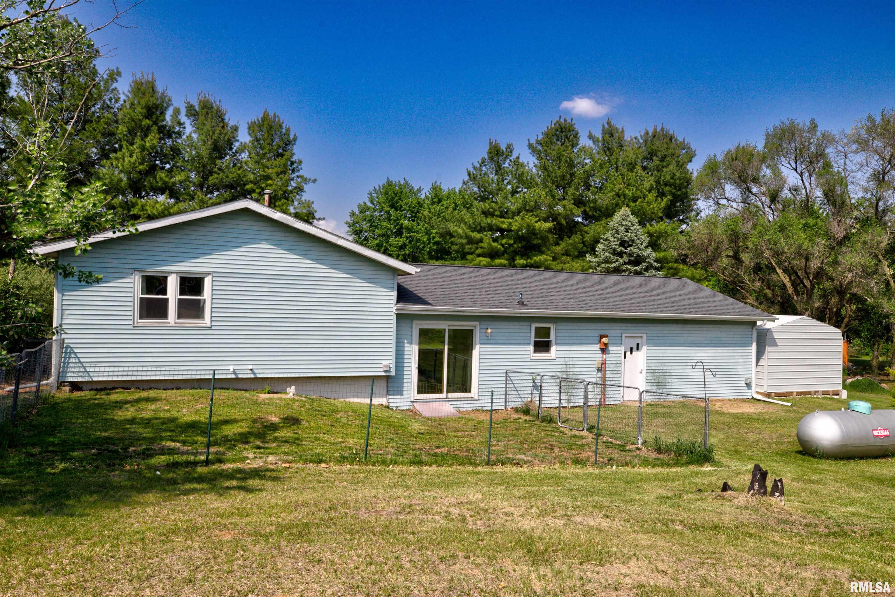 10133 Edgewood Drive, Manito, Illinois image 10