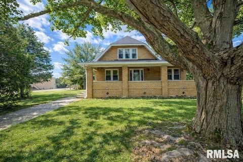 Homes For Sale - 126 Highland Street<br/> Tazewell County, East Peoria, IL 61611