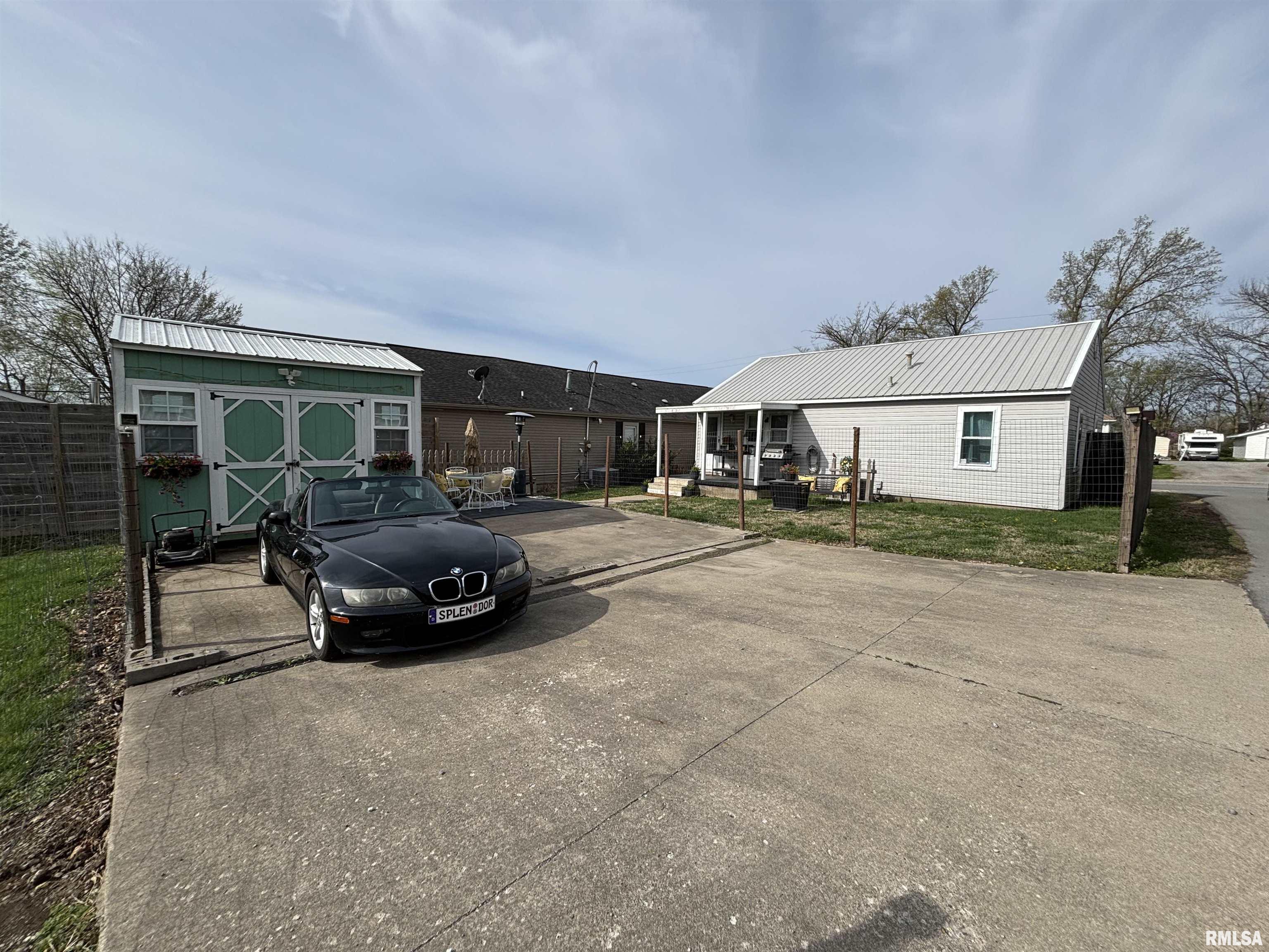 205 N Bentley Street, Marion, Illinois image 20