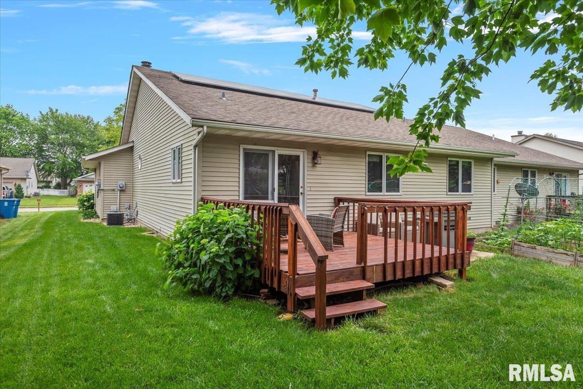 1621 Thornhill Drive, Springfield, Illinois image 21