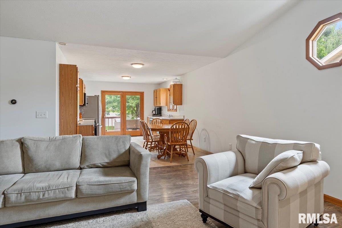 1621 Thornhill Drive, Springfield, Illinois image 7