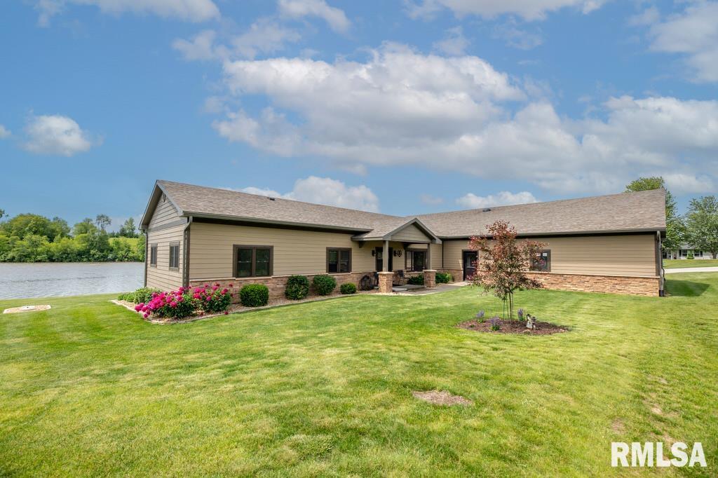 366 Mcgrew Drive, Avon, Illinois image 1