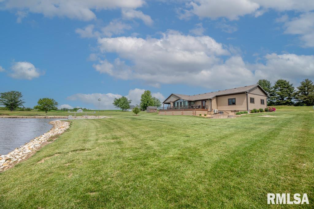 366 Mcgrew Drive, Avon, Illinois image 4