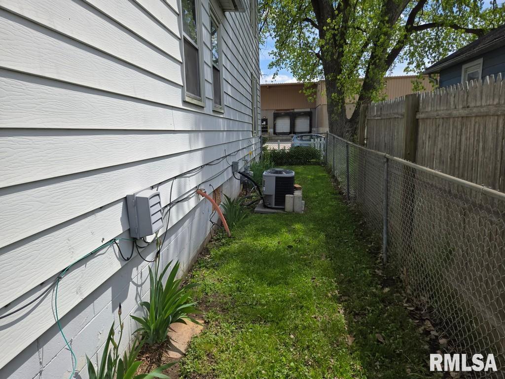 840 W 9th Street, Milan, Illinois image 27